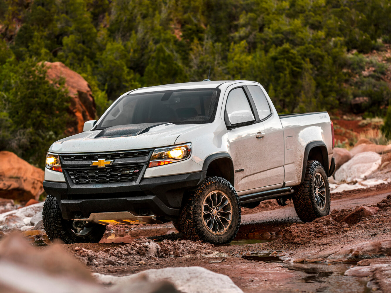 ZR2 2.8d AT (181 л.с.) 4WD