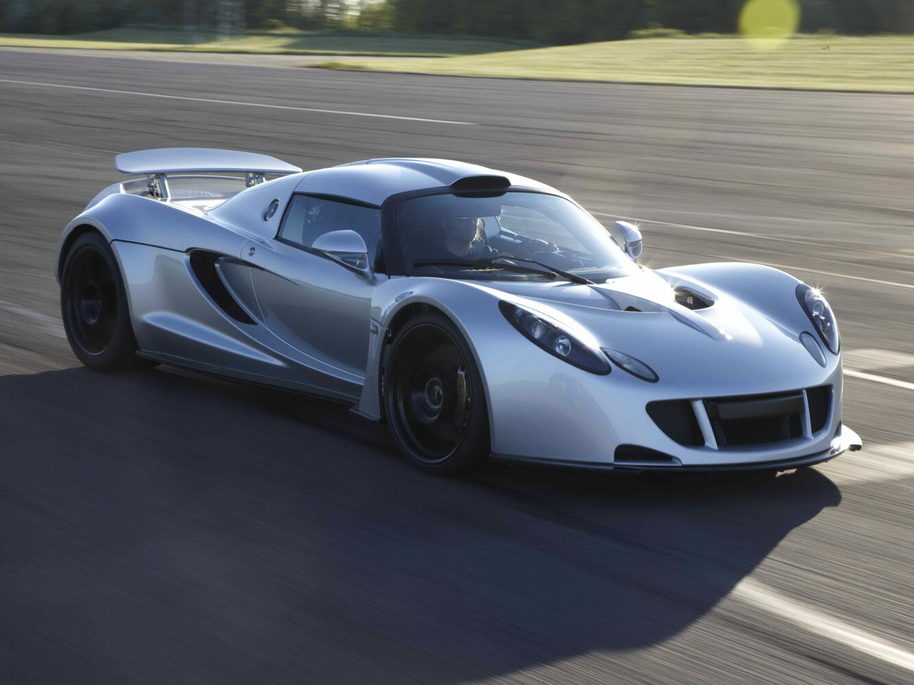 Hennessey Venom GT (2011–2017) · 7.0 MT (1244 л.с.)