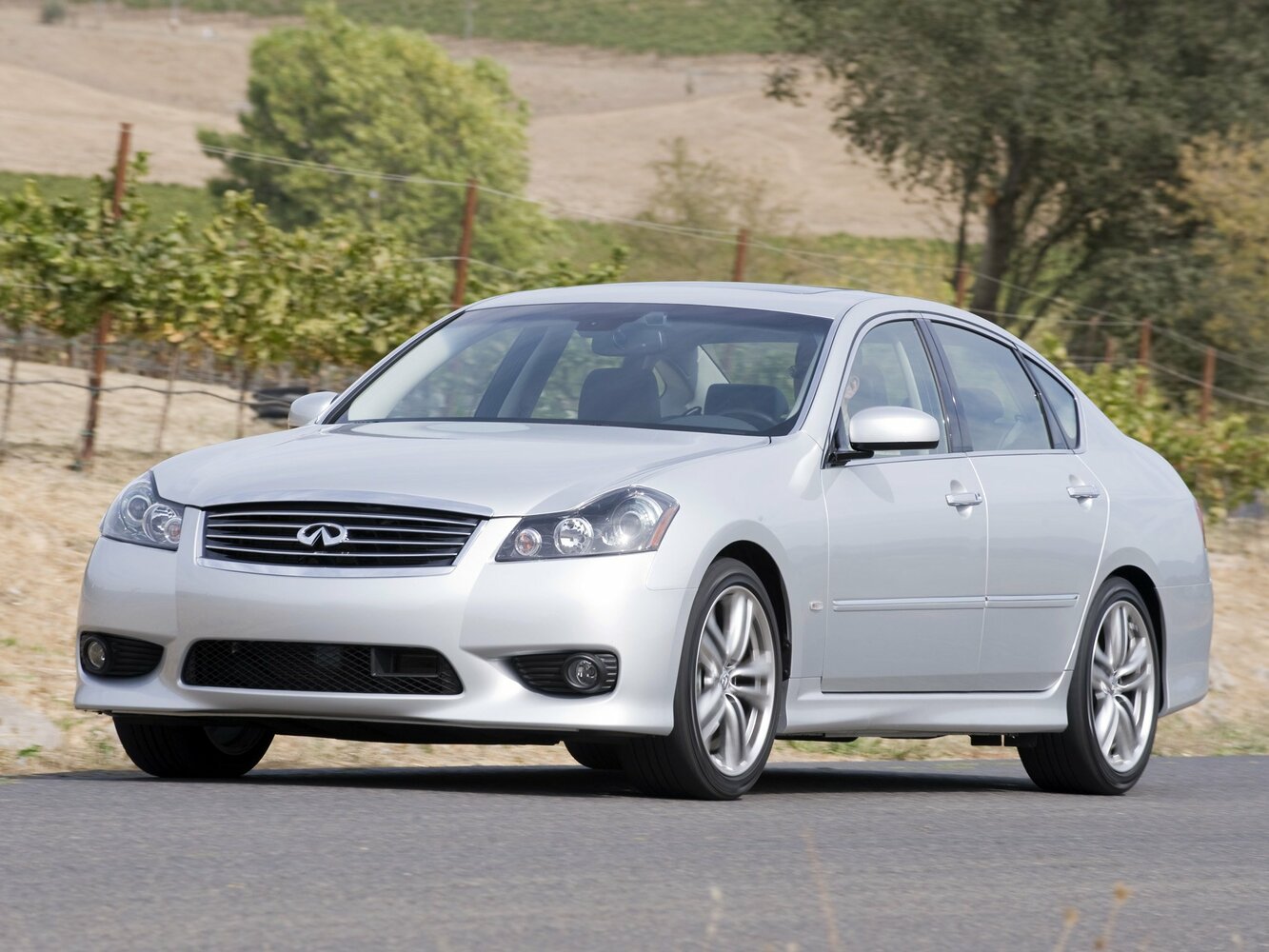 Infiniti M III Рестайлинг (2008–2010) · M45 4.5 AT (340 л.с.) 4WD