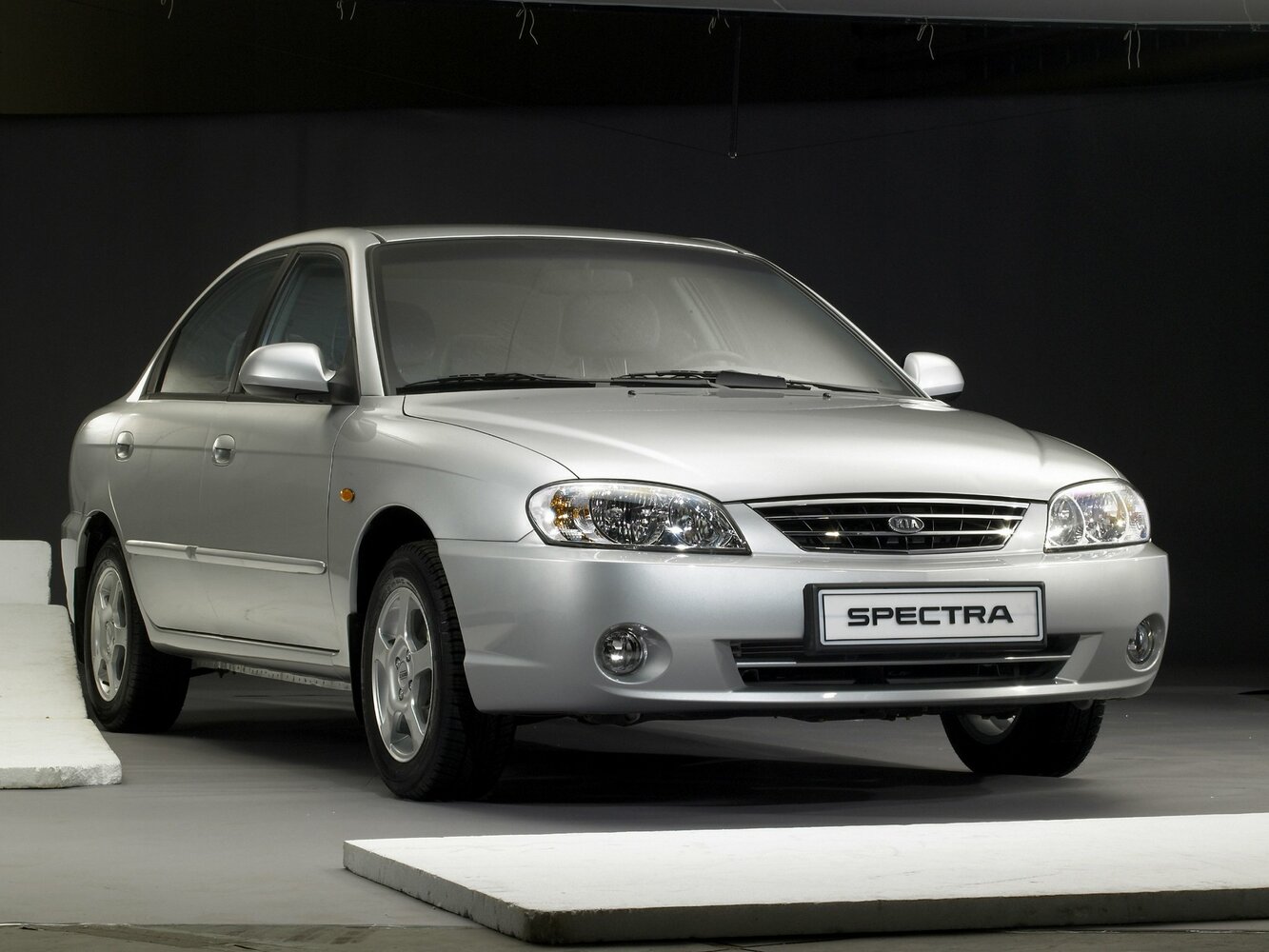 Kia Spectra I Рестайлинг 2 (2004–2011) · 2.0 MT (140 л.с.)