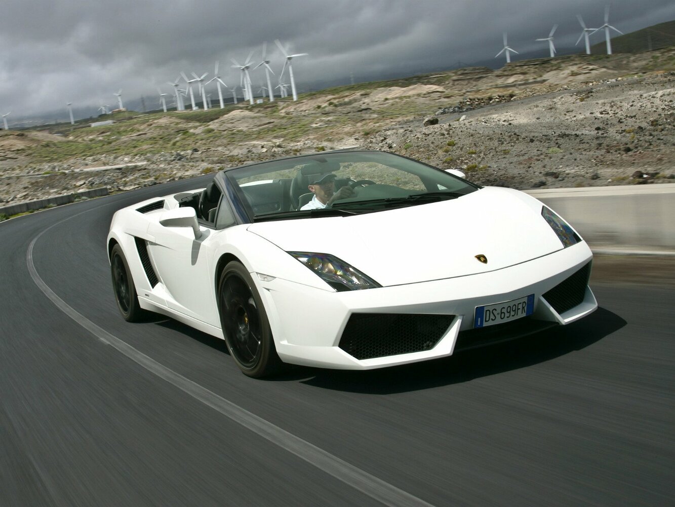 LP550-2 5.2 MT (550 л.с.)