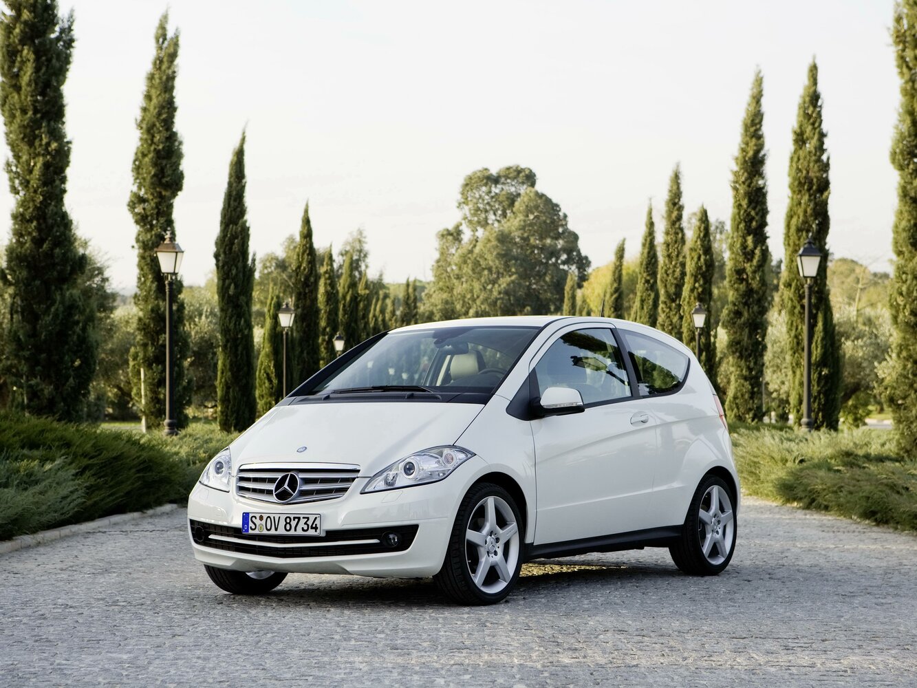 Mercedes-Benz A-Класс II (W169) Рестайлинг (2008–2012) · 160 1.5 CVT (95 л.с.)