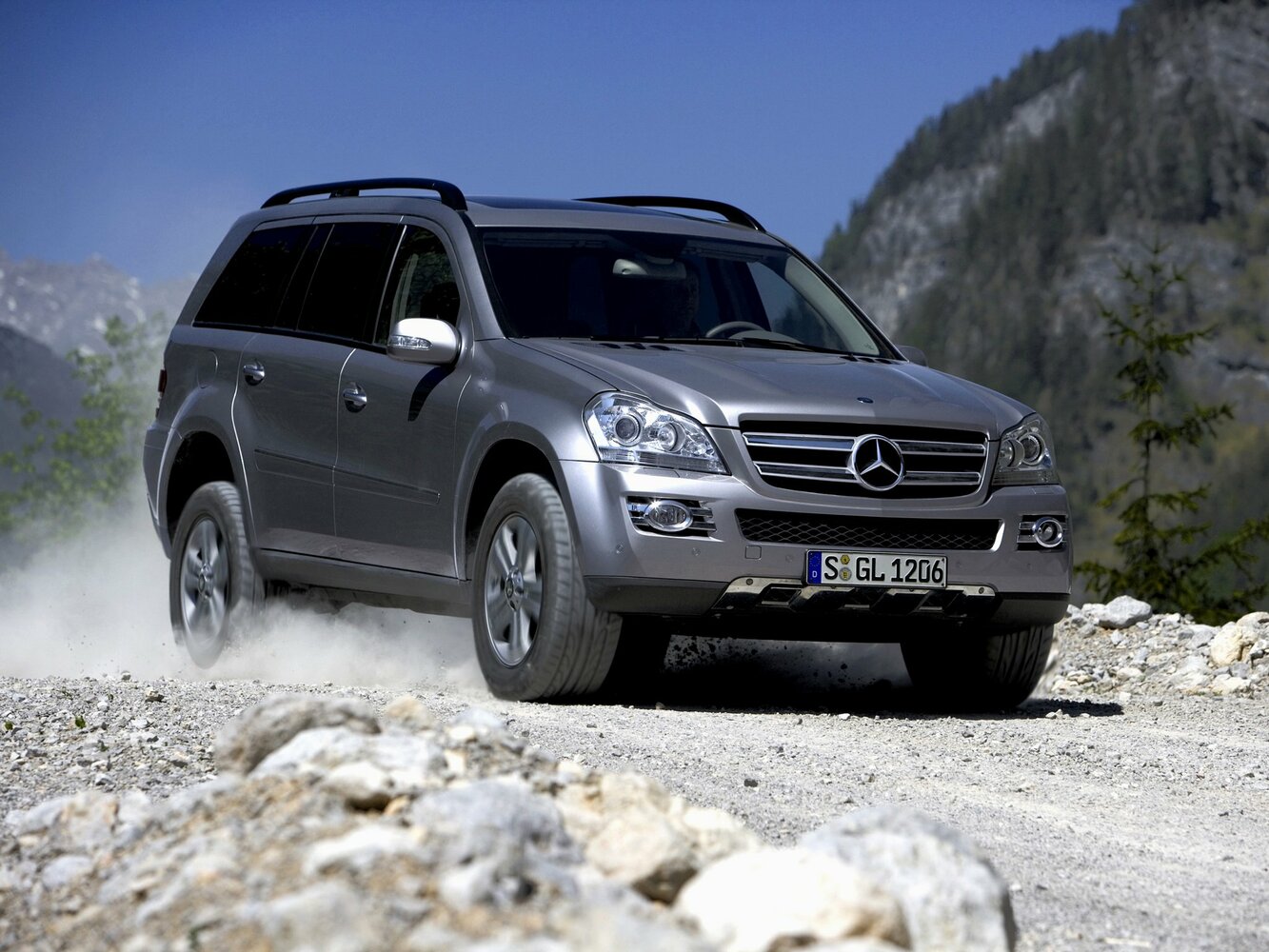 Mercedes-Benz GL-Класс I (X164) (2006–2009) · 500 5.5 AT (388 л.с.) 4WD