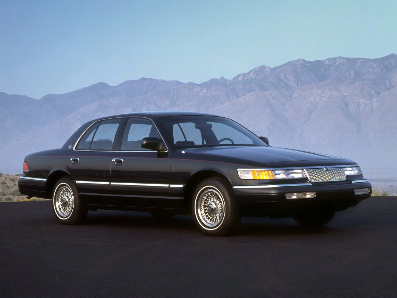 Mercury Grand Marquis II (1991–1997) · 4.6 AT (210 л.с.)