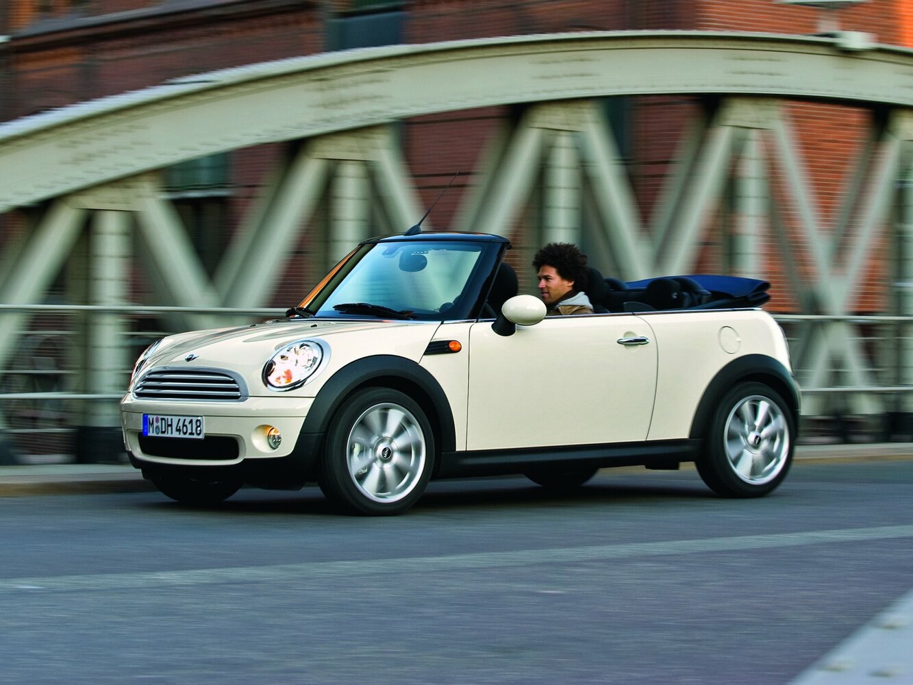 Mini Cabrio II (2008–2010) · Cooper D 1.6d AT (109 л.с.)
