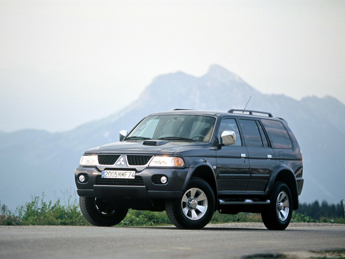 Mitsubishi Pajero Sport I Рестайлинг (2004–2009) · 2.5d MT (99 л.с.) 4WD