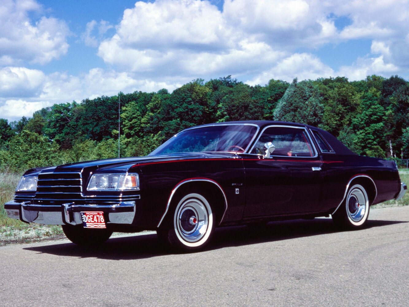 Dodge Magnum I (1977–1979) · 5.9 AT (172 л.с.)