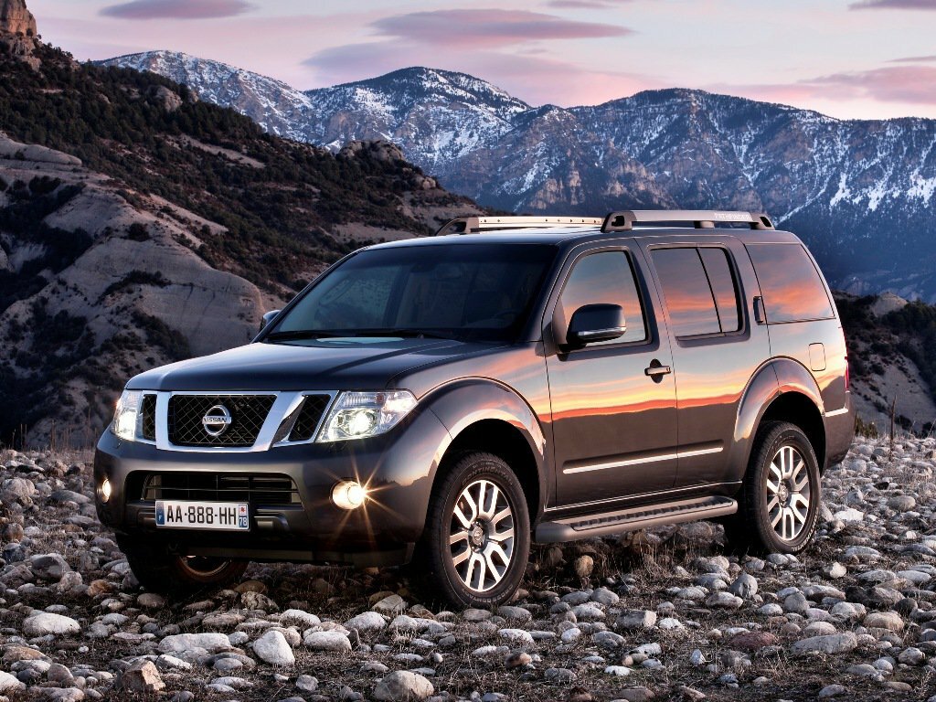Nissan Pathfinder III (2004–2010) · 5.6 AT (321 л.с.)