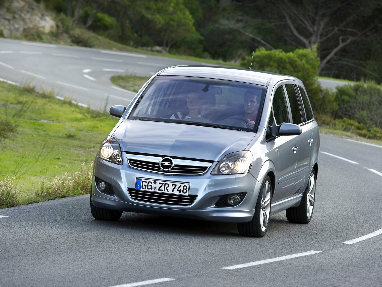 Opel Zafira B Рестайлинг (2008–2014) · 1.8 AMT (140 л.с.)