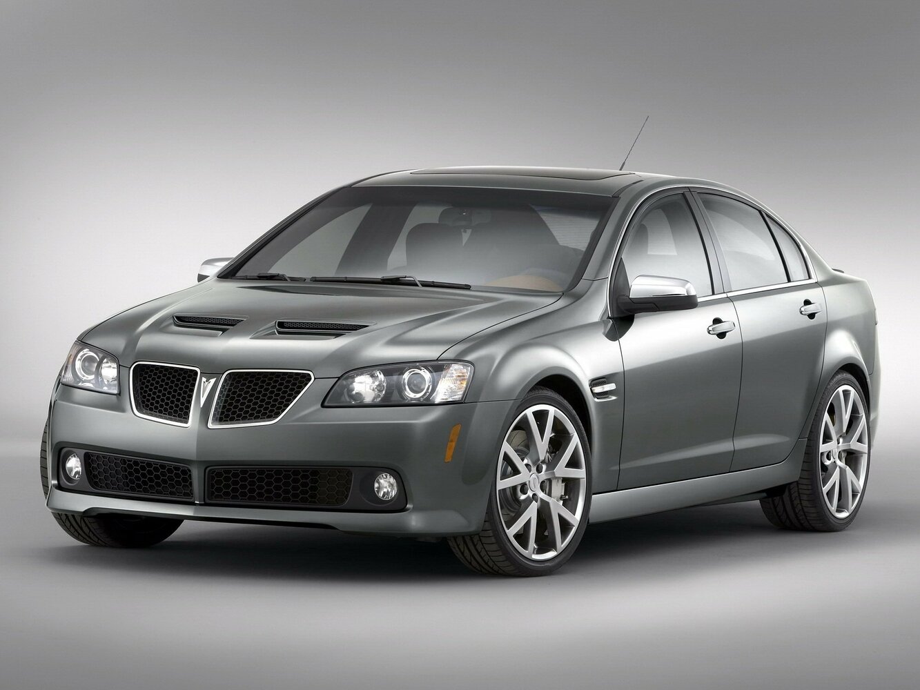 Pontiac G8 (2007–2009) · 3.6 AT (264 л.с.)