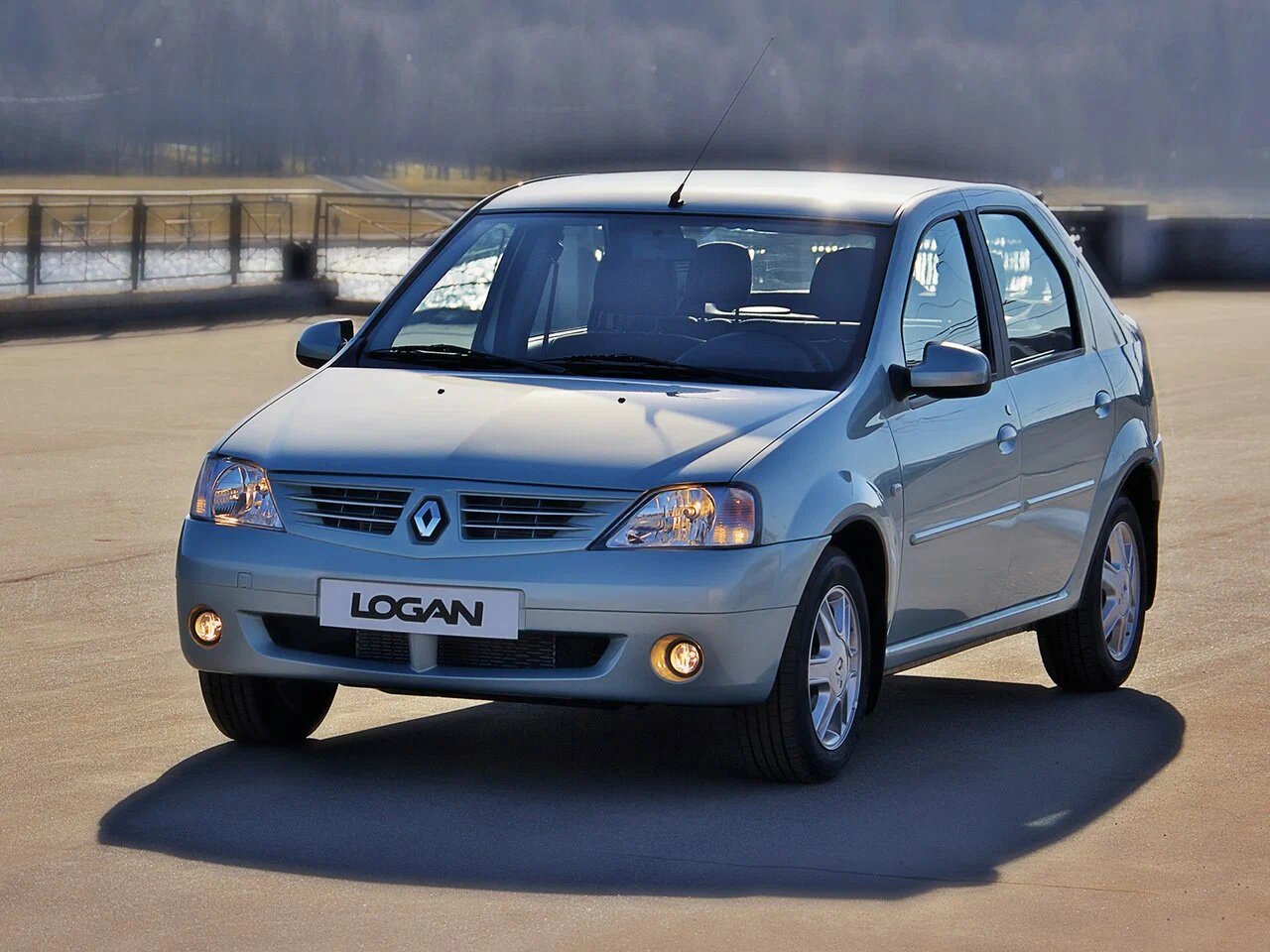 Renault Logan I (2004–2009) · 1.6 MT (102 л.с.)