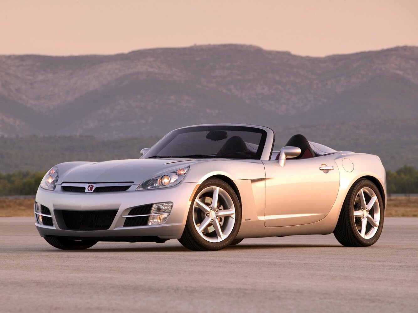 Saturn Sky (2006–2009) · 2.4 MT (177 л.с.)