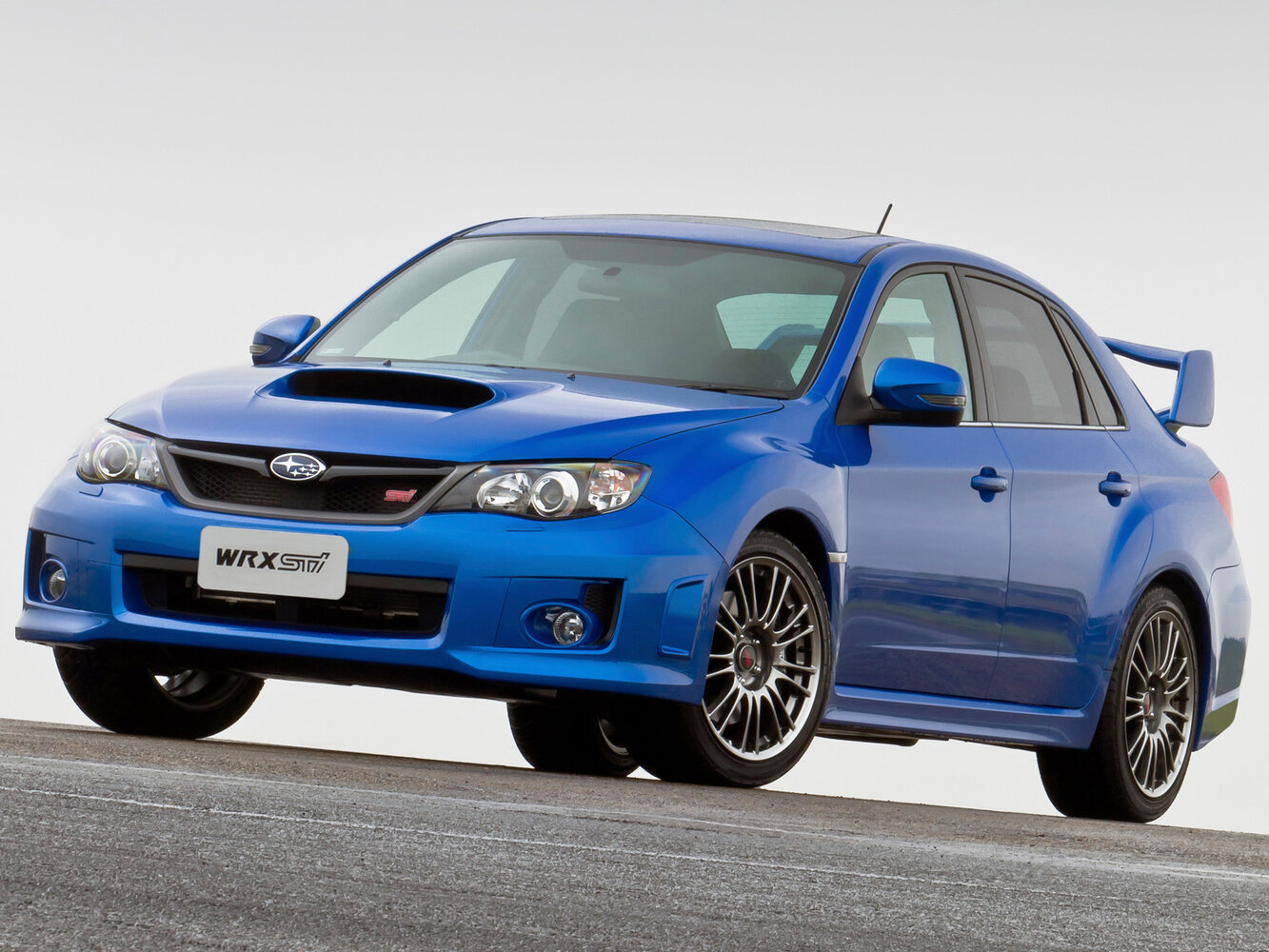 2.5 MT (300 л.с.) 4WD