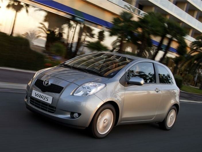 Toyota Yaris II (2005–2009) · 1.5 MT (106 л.с.)