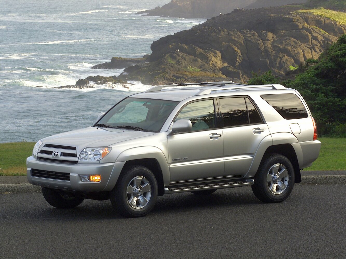 Toyota 4Runner IV (2002–2005) · 4.0 AT (245 л.с.)