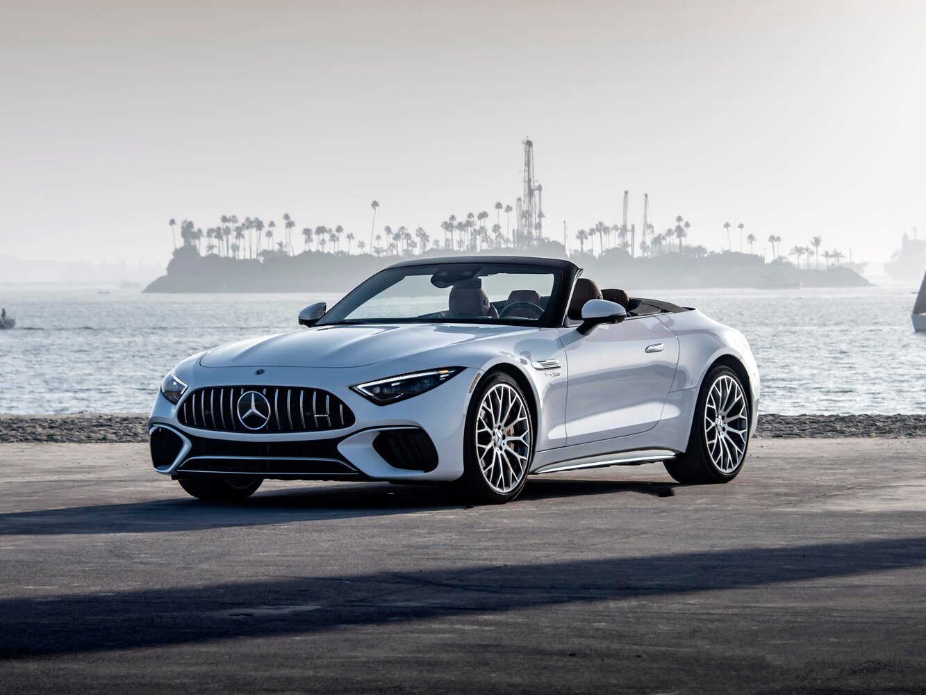 Mercedes-Benz SL-Класс AMG IV (R232) (2021–2026) · 55 AMG 4.0 AT (476 л.с.) 4WD