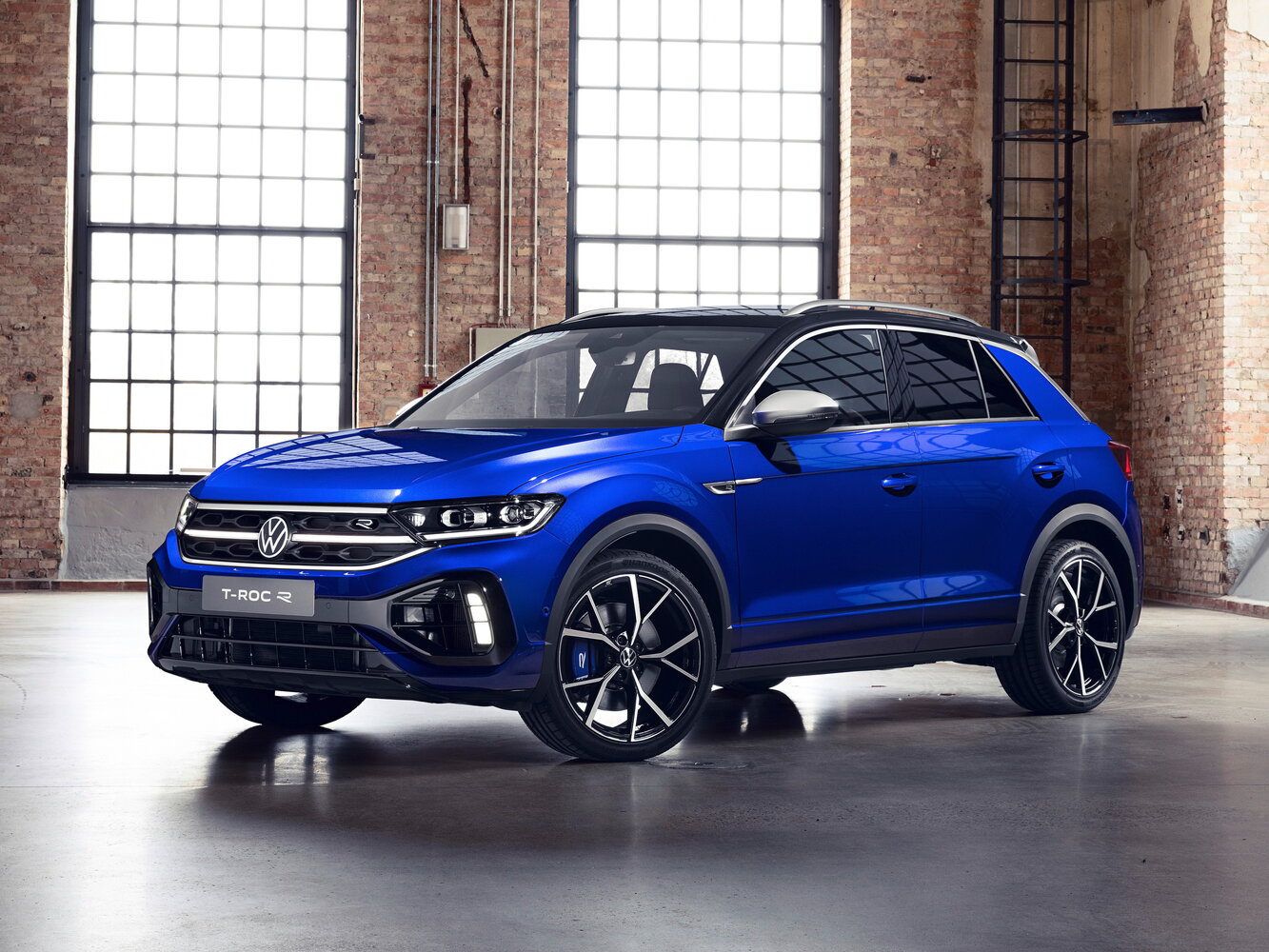 2.0 AMT (300 л.с.) 4WD
