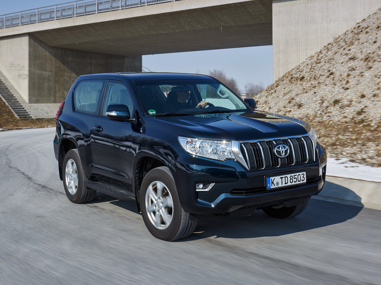 Toyota Land Cruiser Prado 150 Series Рестайлинг 3 (2020–2024) · 2.8d AT (204 л.с.) 4WD