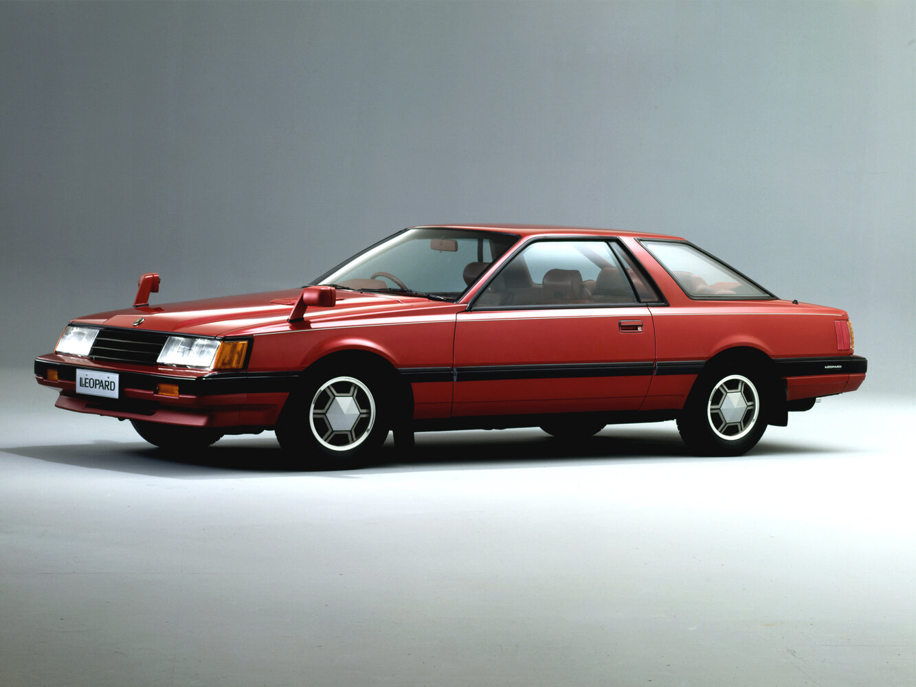 Nissan Leopard I (F30) (1980–1986) · 5-speed 1.8 MT (105 л.с.)