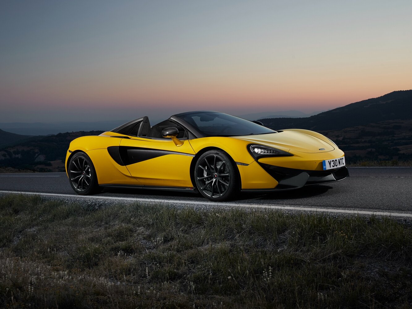 McLaren 570S (2015–2021) · 3.8 AMT (570 л.с.)