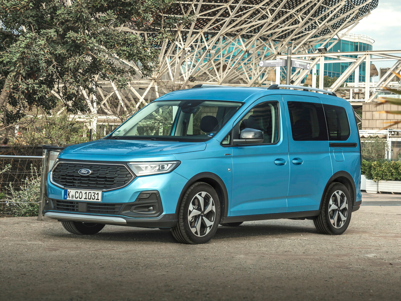 Ford Tourneo Connect III (2021–2026) · 1.5 AMT (114 л.с.)