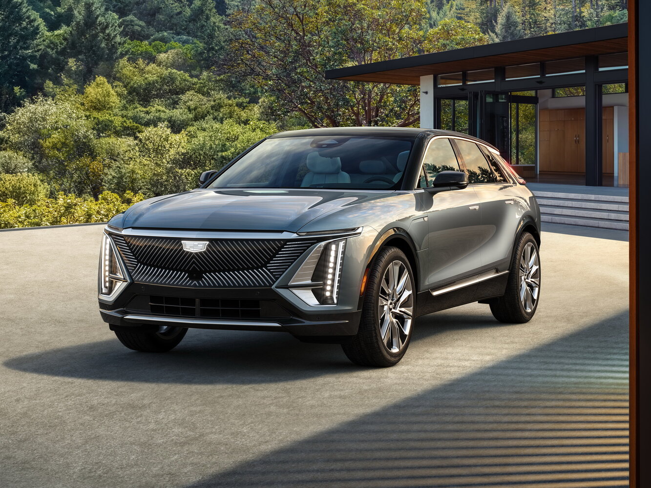Cadillac Lyriq (2022–2026) · Electro AT (375.0 кВт) 4WD