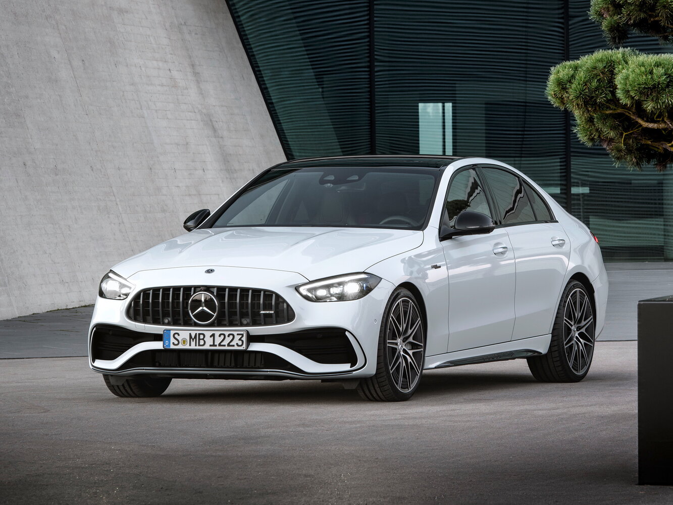 43 AMG 2.0 AT (408 л.с.) 4WD