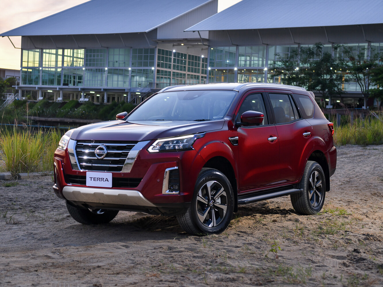 Nissan Terra I Рестайлинг (2021–2026) · 2.5d AT (190 л.с.)
