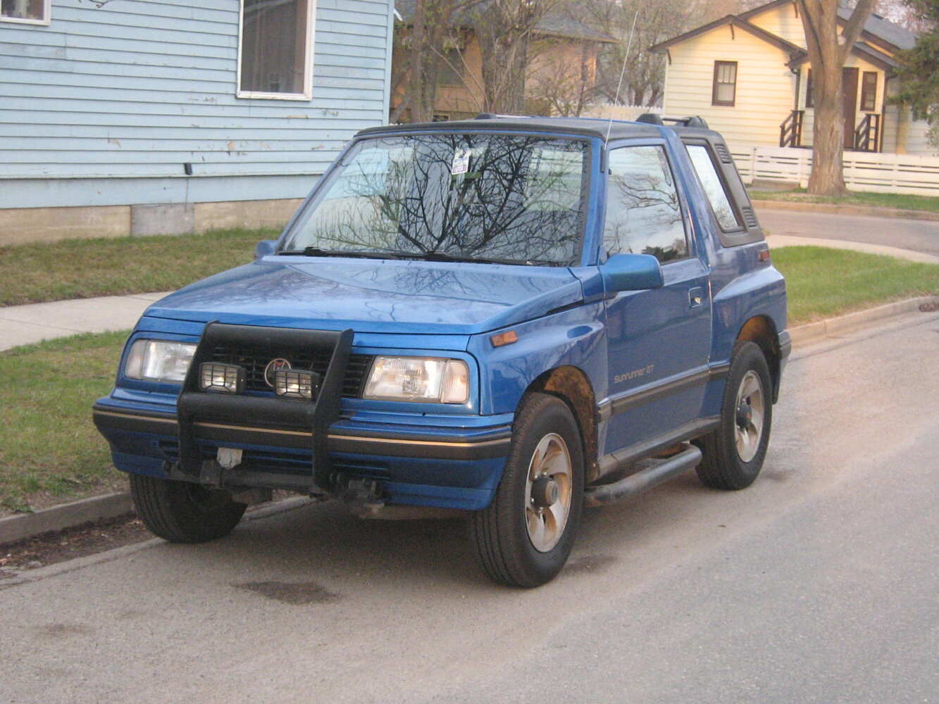 Pontiac Sunrunner (1994–1998) · 1.6 MT (97 л.с.) 4WD