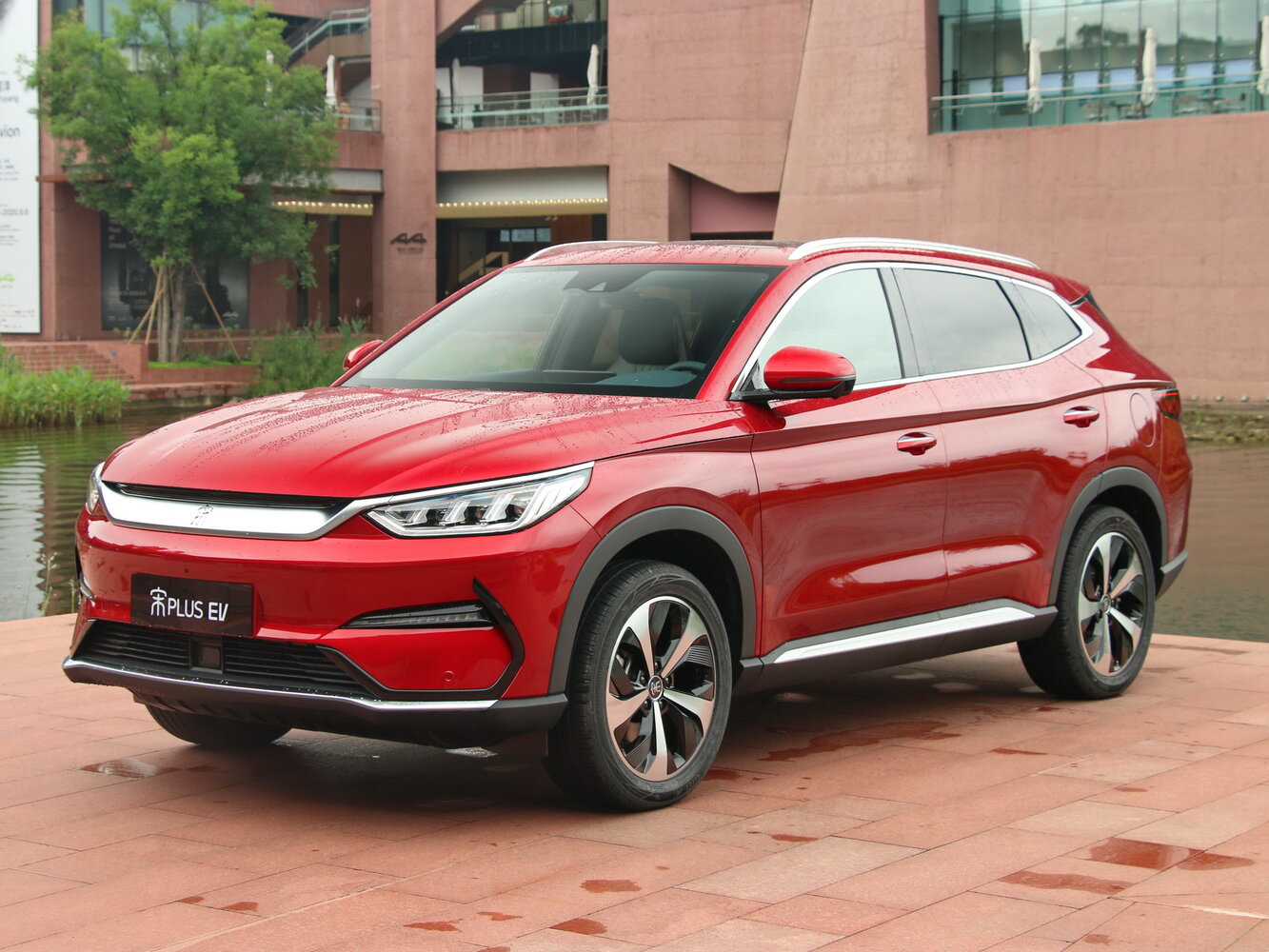 EV Electro AT (135.0 кВт)