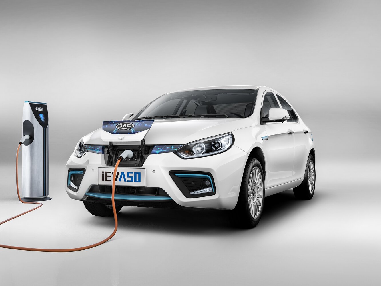 JAC iEVA50 I (2018–2020) · 60kWh Electro AT (110.0 кВт)