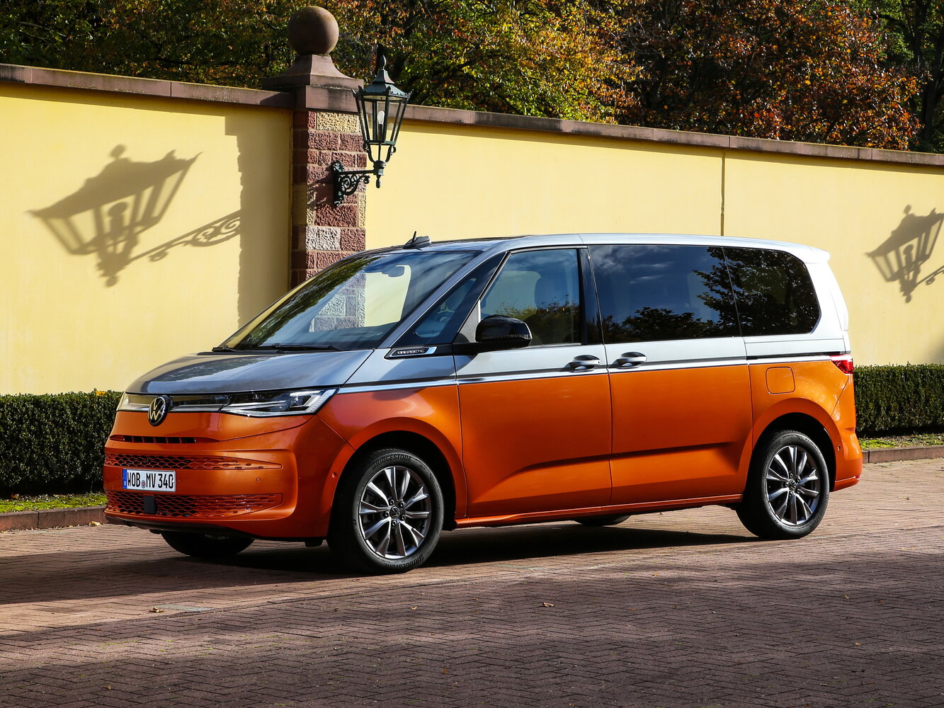 Volkswagen Multivan T7 (2021–2026) · 1.4hyb AMT (218 л.с.)