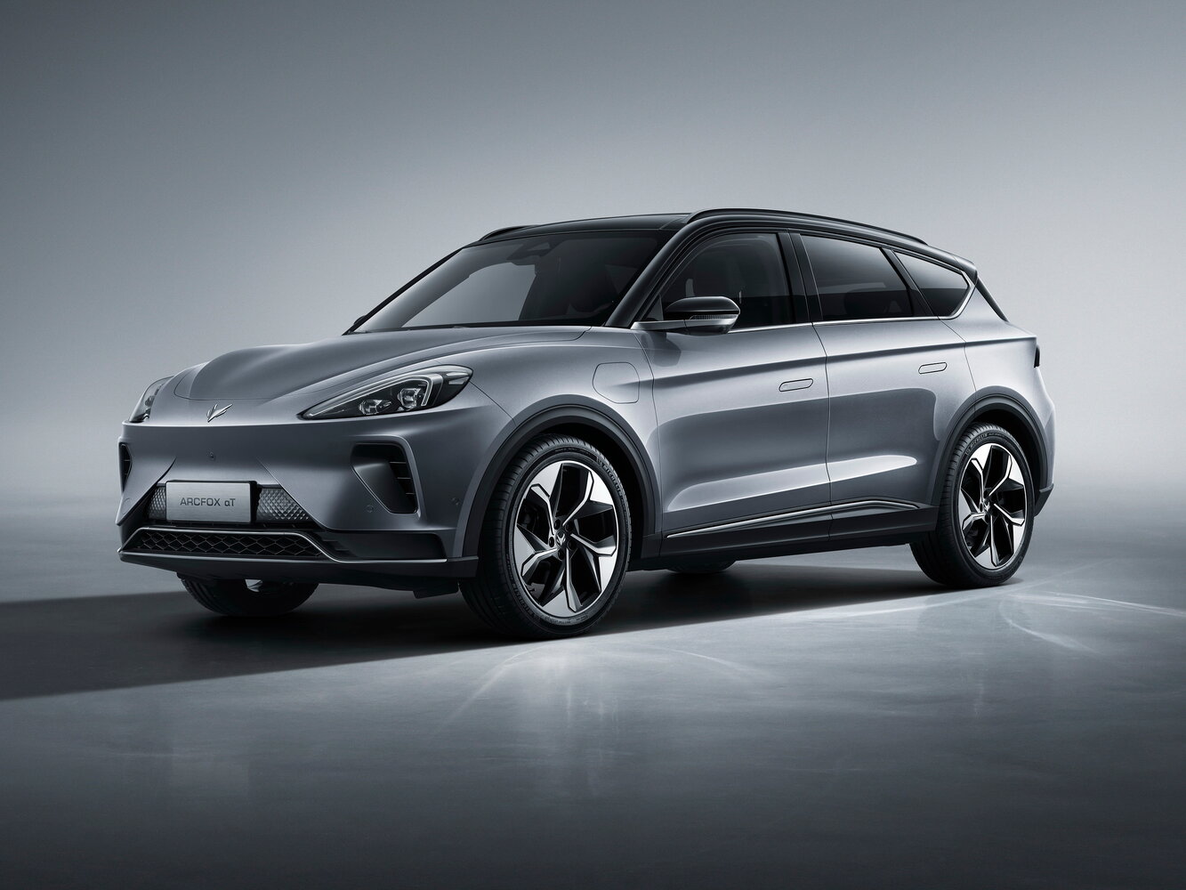 Arcfox Alpha T (2020–2025) · 93.6 kWh Electro AT (320.0 кВт) 4WD