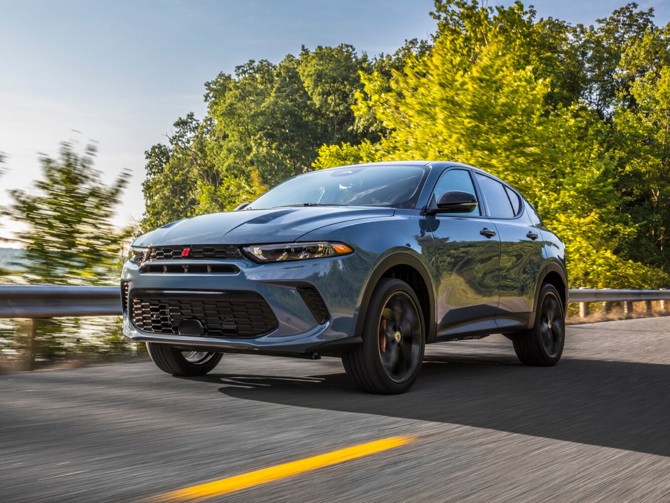 Dodge Hornet (2022–2026) · 2.0 AT (268 л.с.) 4WD