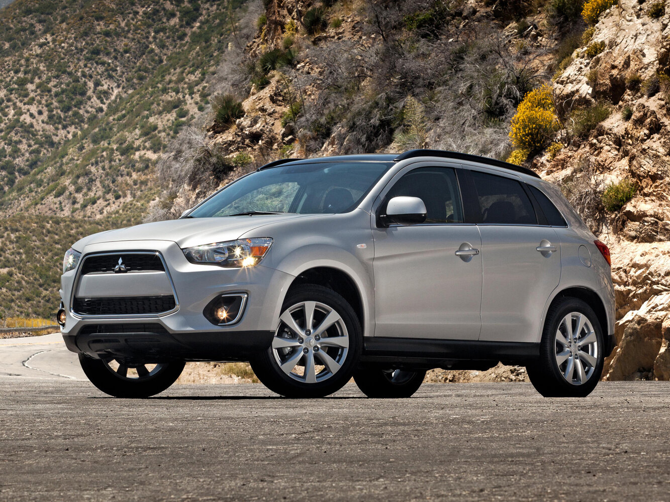 Mitsubishi Outlander Sport I Рестайлинг (2012–2015) · 2.0 MT (150 л.с.)