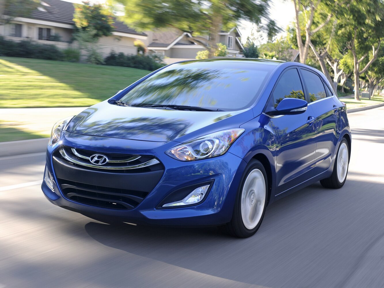 Hyundai Elantra V (MD) (2010–2014) · 1.8 AT (148 л.с.)