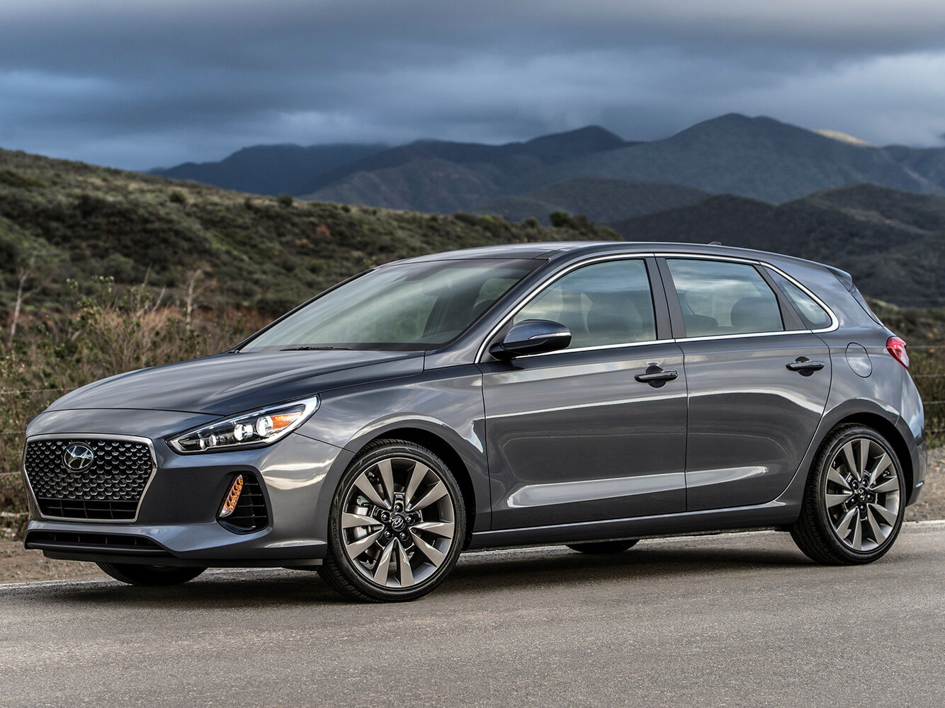 Hyundai Elantra VI (AD) (2015–2019) · 1.6 AMT (204 л.с.)