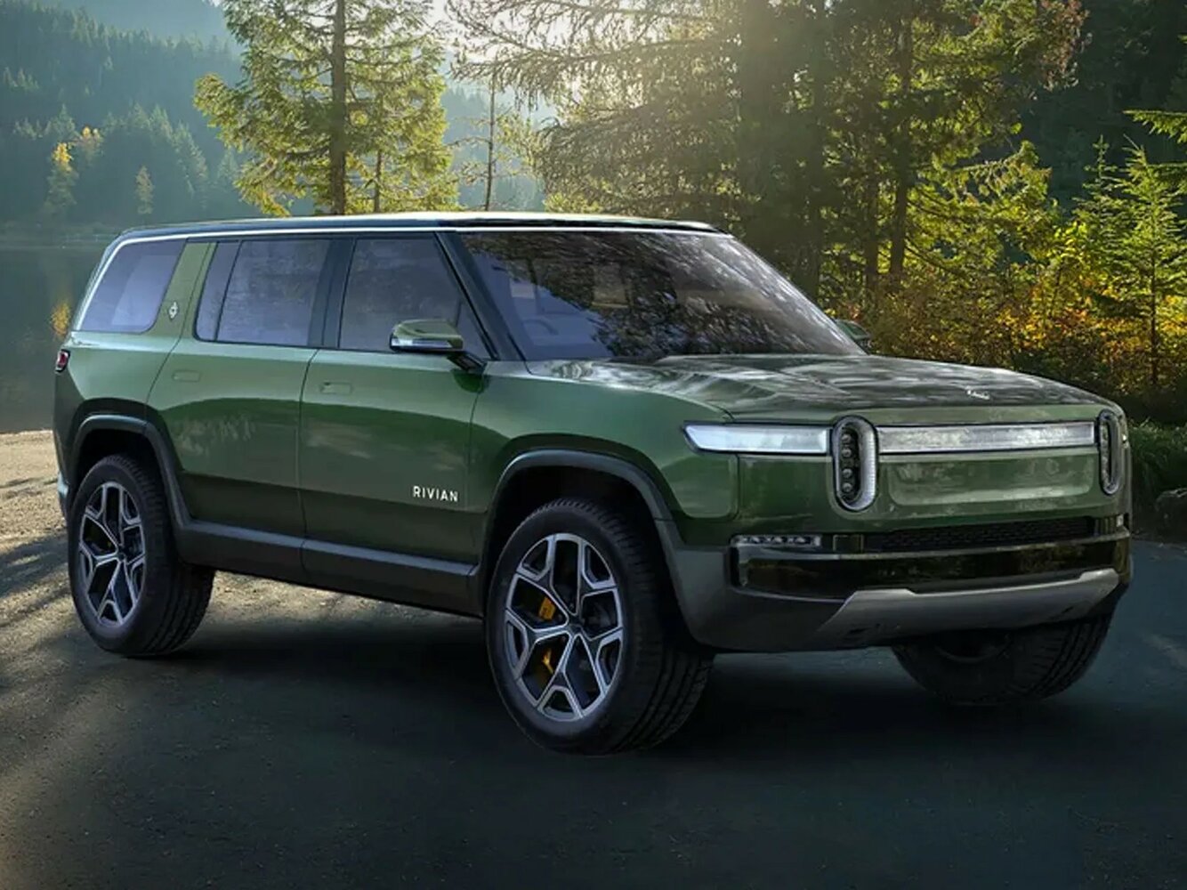 Rivian R1S (2022–2026) · QM Large Electro AT (623.0 кВт) 4WD