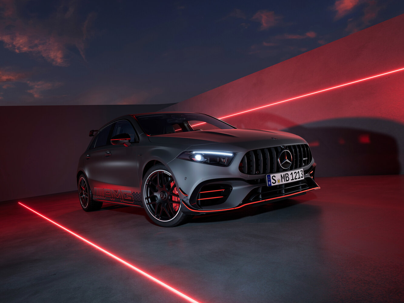 35 AMG 2.0 AMT (306 л.с.) 4WD