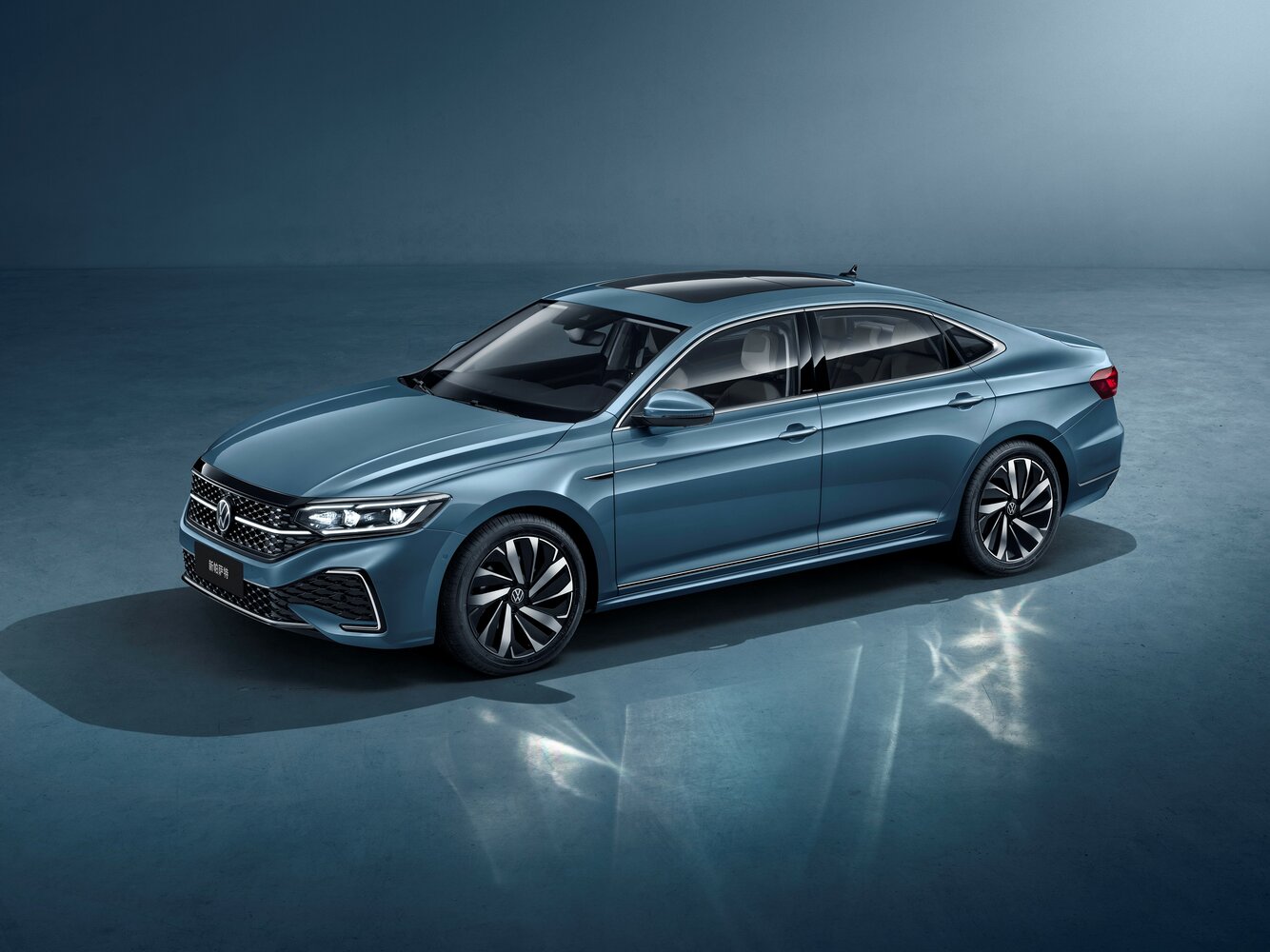 Volkswagen Passat (North America and China) II (China Market) Рестайлинг (2021–2026) · 2.0 AMT (220 л.с.)