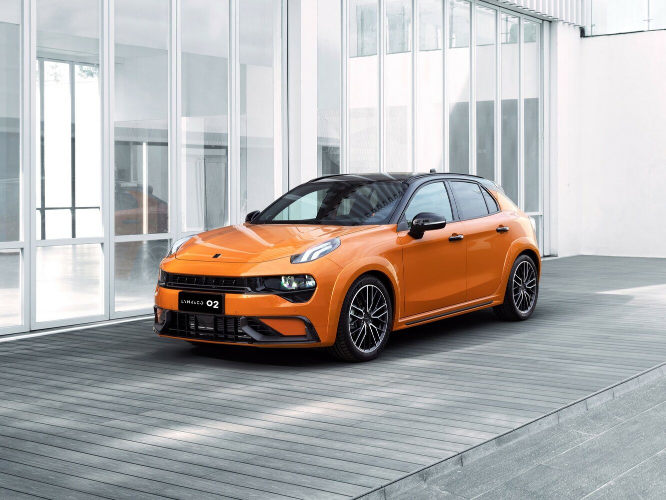 Lynk & Co 02 I (2018–2025) · 2.0 AMT (190 л.с.)