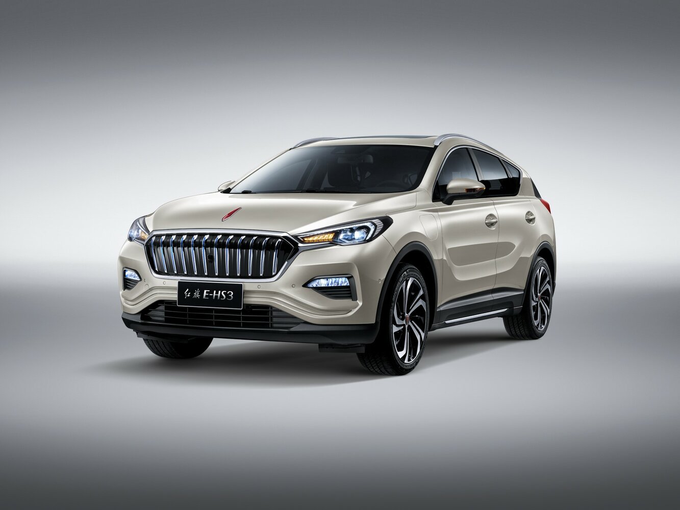Hongqi E-HS3 (2018–2023) · Electro AT (228.0 кВт) 4WD