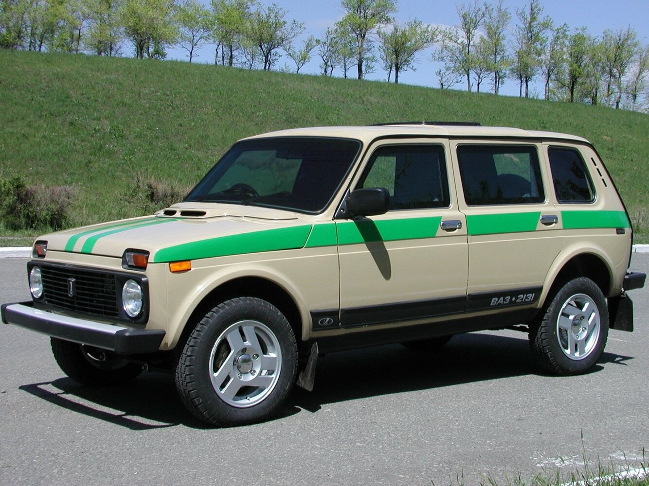 Бронто-213102 1.7 MT (81 л.с.) 4WD