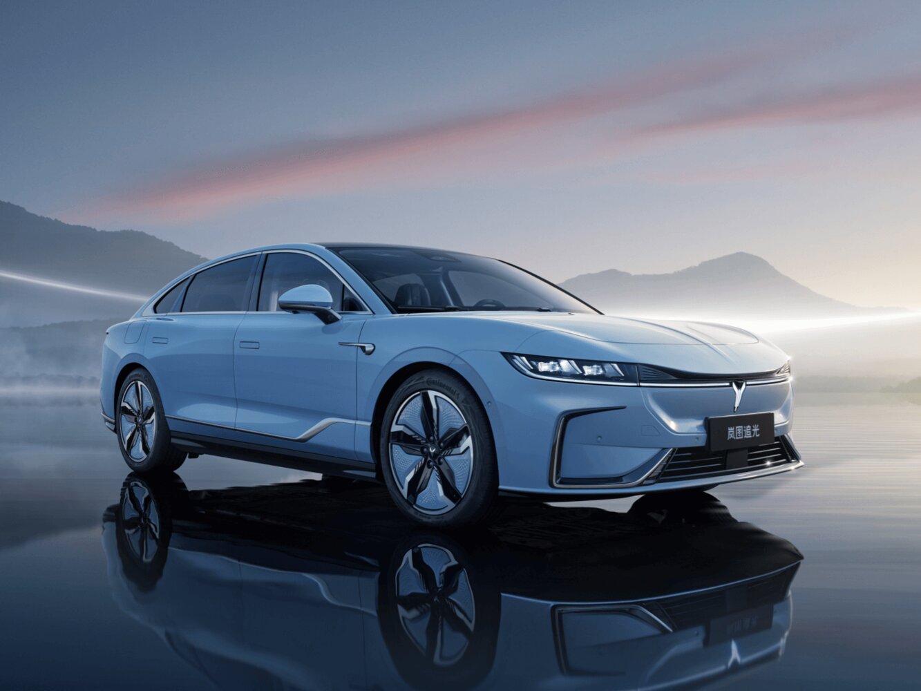 Voyah Passion I (2022–2026) · EV Long Range Electro AT (375.0 кВт) 4WD