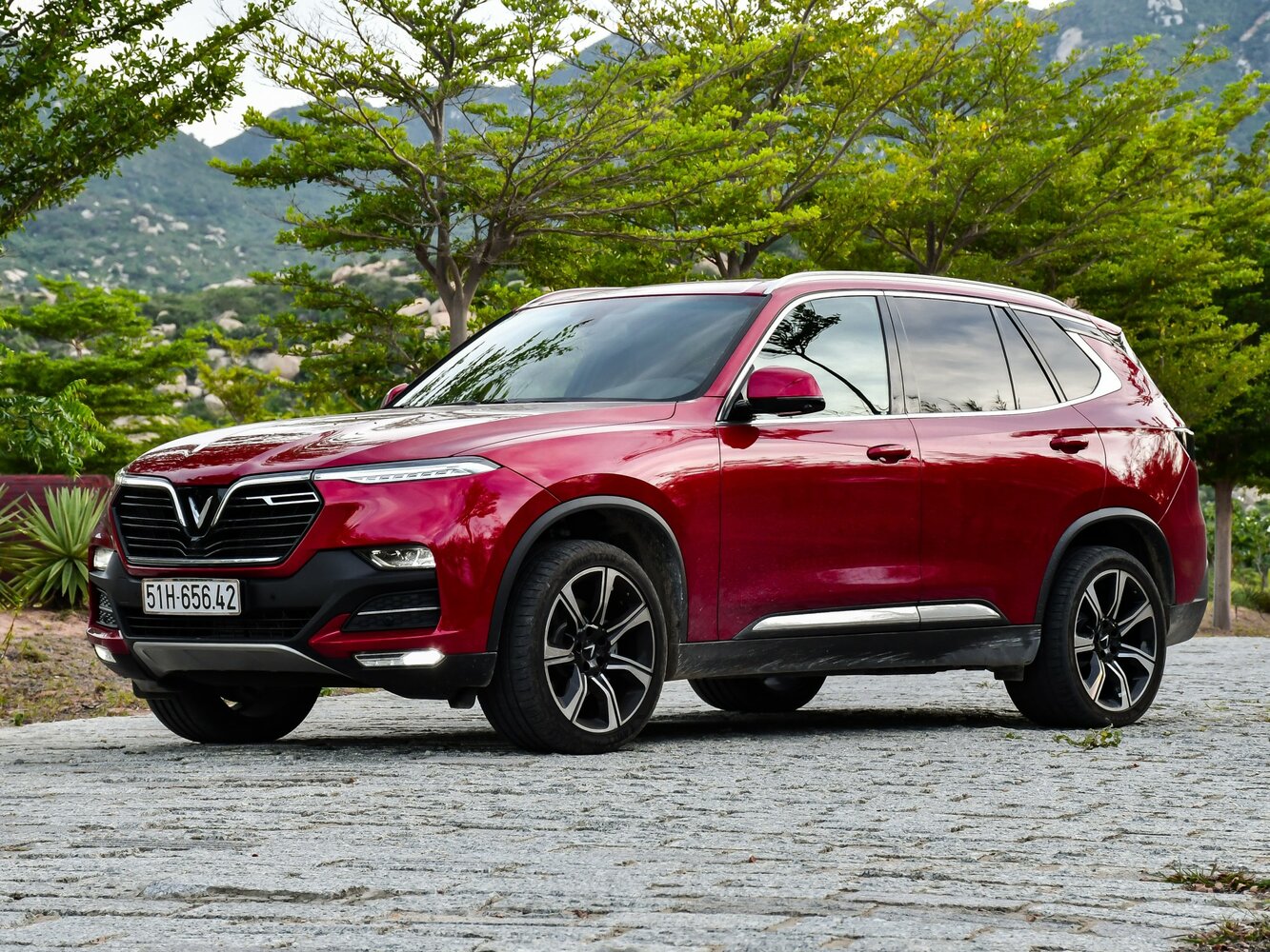 VinFast LUX SA2.0 (2019–2022) · 2.0 AT (228 л.с.)