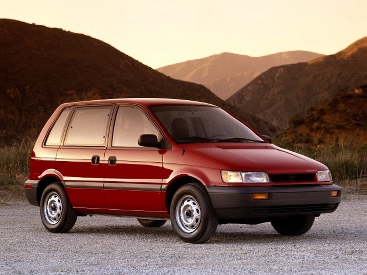Plymouth Colt Vista II (1991–1995) · 1.8 MT (113 л.с.)