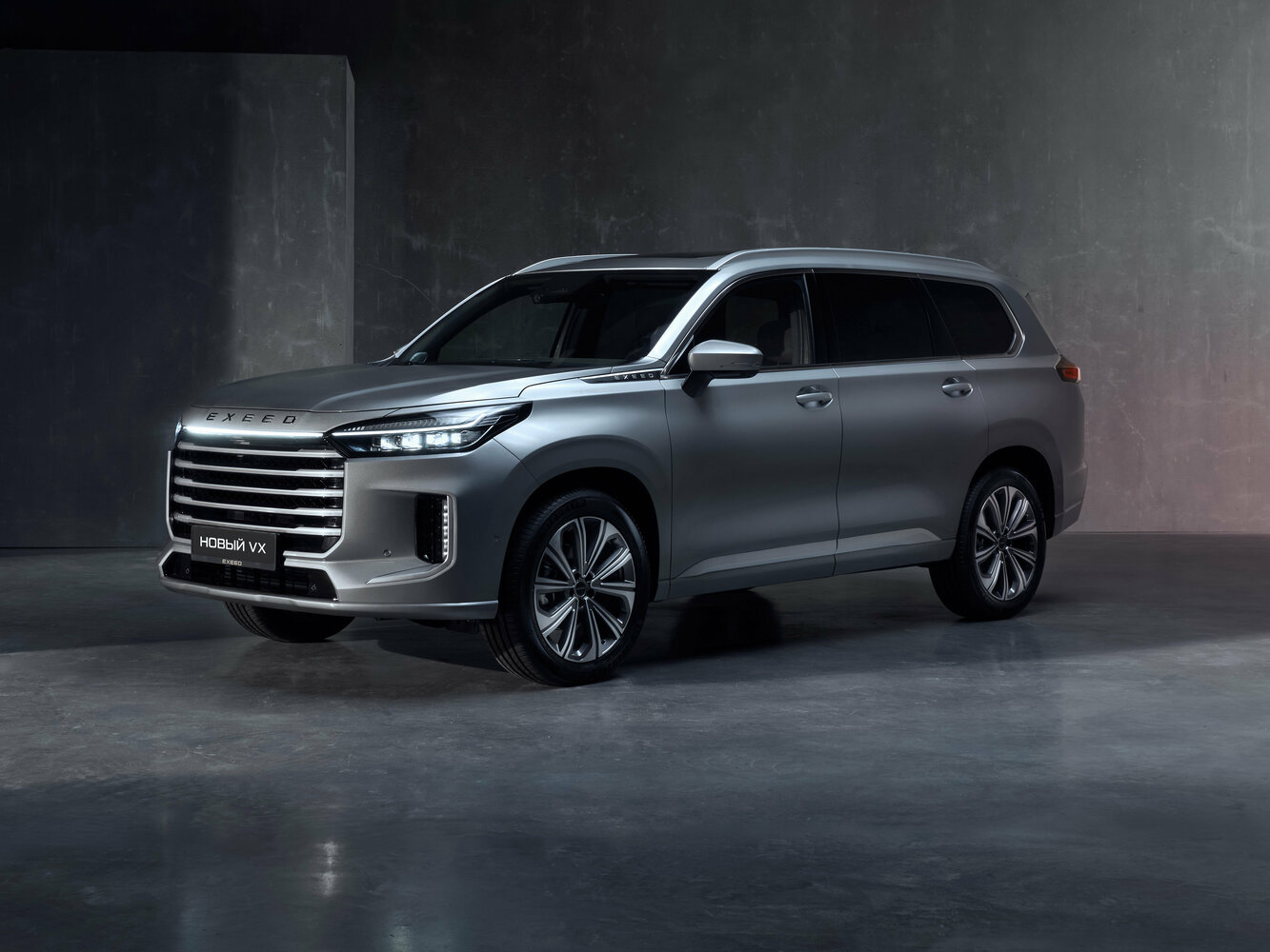 Exeed VX I Рестайлинг (2023–2026) · 2.0 AT (261 л.с.) 4WD