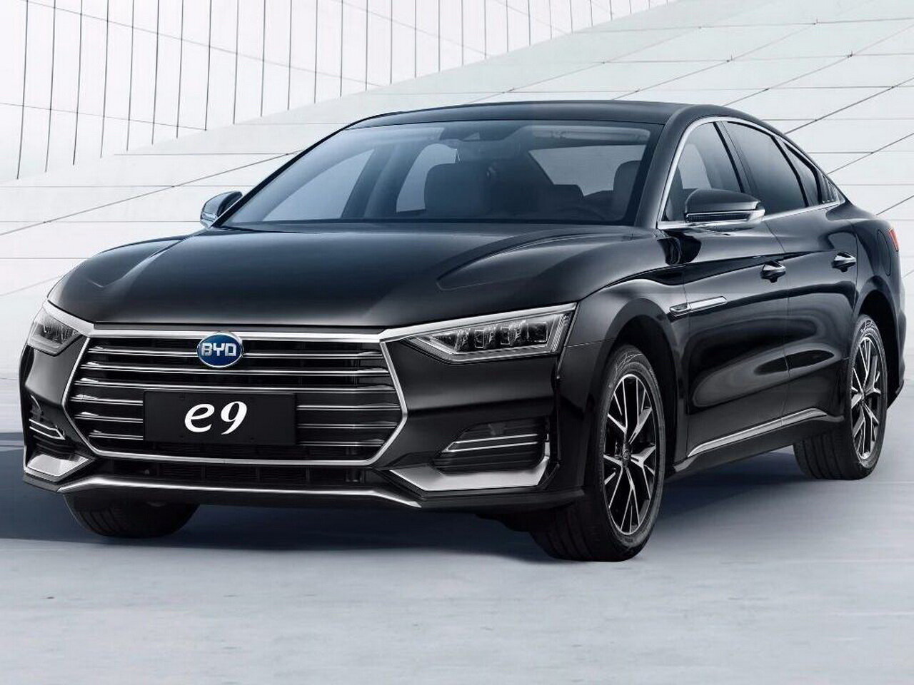 BYD E9 (2021–2021) · Electro AT (120.0 кВт)