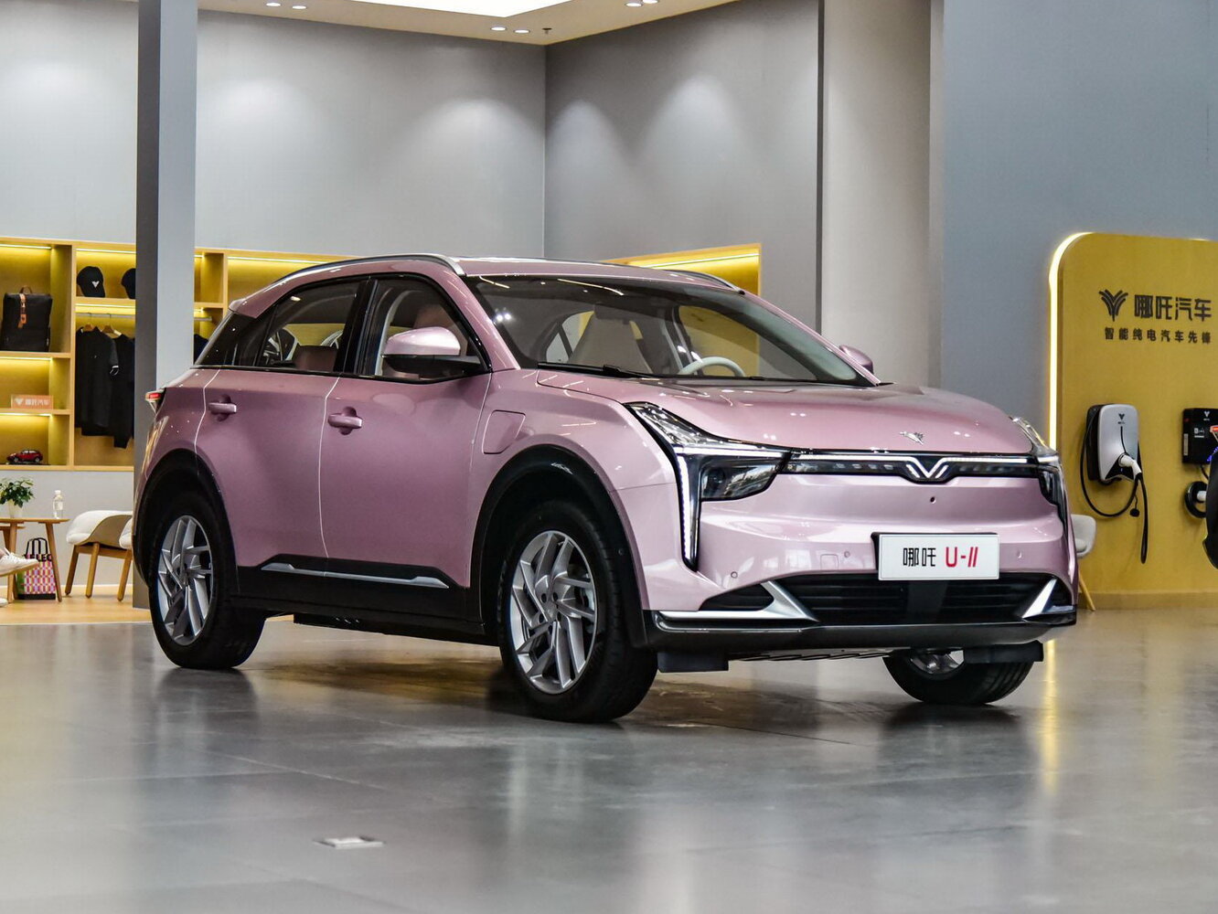 Hozon Neta U-II (2022–2024) · 70 kWh Electro AT (120.0 кВт)