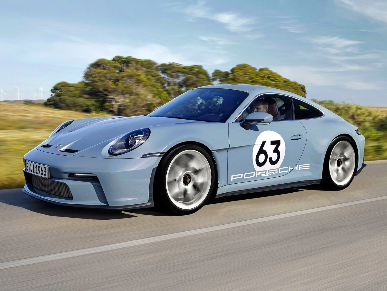 Porsche 911 S/T (2023–2026) · 4.0 MT (525 л.с.)